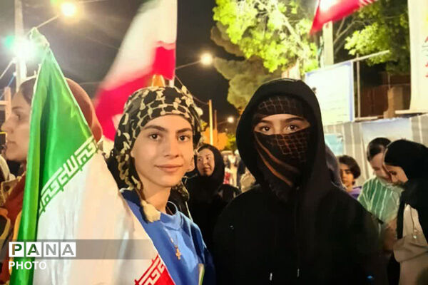 حضور شهروندان شهرستان مانه در اجتماعات شبانه 