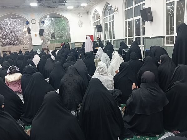 نماز جماعت همزمان با شب لیلة الرغائب در شهرستان کاشمر 