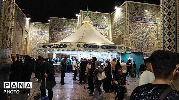 چایخانه حضرت رضا (ع) حرم مطهر رضوی در آخرین روز های هفته اول شهریور ماه ۱۴۰۵ 