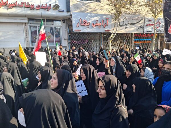 راهپیمایی میثاق با ولایت و محکوم نمودن اغتشاشات گروه های تروریستی در کاشمر