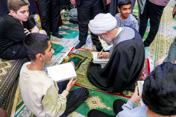 مراسم معنوی اعتکاف دانش‌آموزی