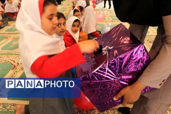 کارناوال شادی سازمان دانش‌آموزی به مناسبت روز دختر در دبستان پیامبر اعظم