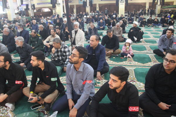 مراسم تشییع پیکر پنج شهید گمنام در بوشهر