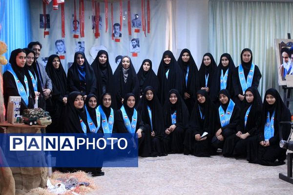 افتتاحیه «مدرسه انقلاب» در مدرسه تقوی‌پیشگان بهارستان‌دو