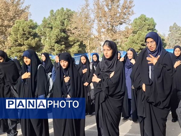 کلاس‌های پیش نیاز سال تحصیلی در مدرسه شاهد تقوا پیشگان 