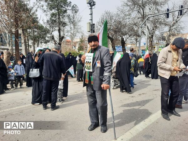 راهپیمایی روزجهانی قدس باحضور پرشور مردم در شهرستان نیشابور