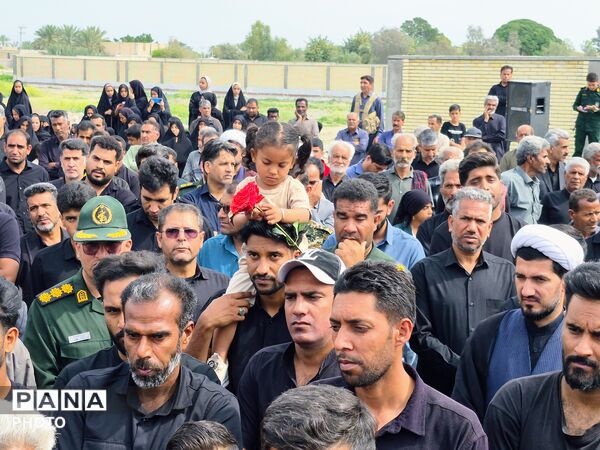 مراسم تشییع پیکر مطهر شهید اسماعیل آزادگرمی در کرمان