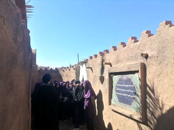آشنایی نوجوانان با تاریخ صدر اسلام در نمایشگاه حدیث غربت یزد