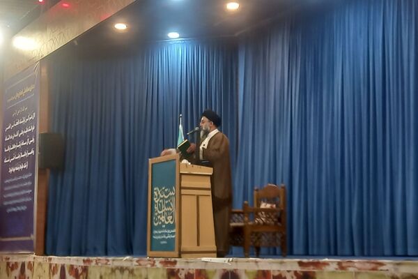 تقدیر از برگزیدگان پویش دانش‌آموزی در نماز جمعه باشکوه پیشوا