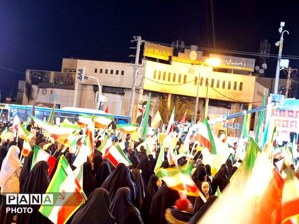 تجمع بزرگ مردم غیور مرودشتی در خیابان‌ها