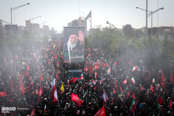 مراسم تشییع پیکر مطهر رهبر شهید انقلاب در تهران - 3