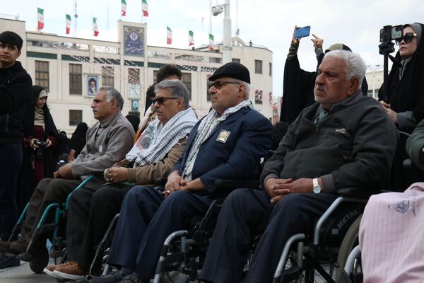 اجتماع عظیم منتظران ظهور در میدان شهدا مشهد
