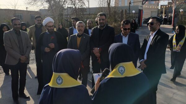 از دنیای دیجیتال تا مستطیل سبز؛ تحول دوجانبه در آموزشگاه نرجس