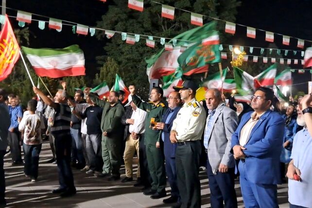 موج نودو سوم اجتماع مردمی در چهارباغ