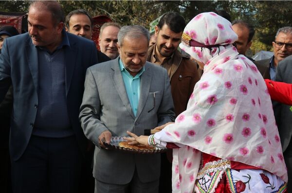 بیست و سومین اردوی کشوری دانش‌آموزان عشایر در مشهد مقدس