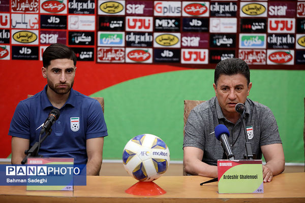 نشست خبری سرمربی تیم های ملی فوتبال ایران و ازبکستان