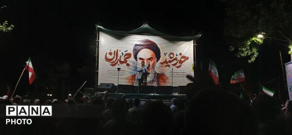 مردم نهاوند با حضور پرشور، یاد امام خمینی(ره) را زنده نگه داشتند