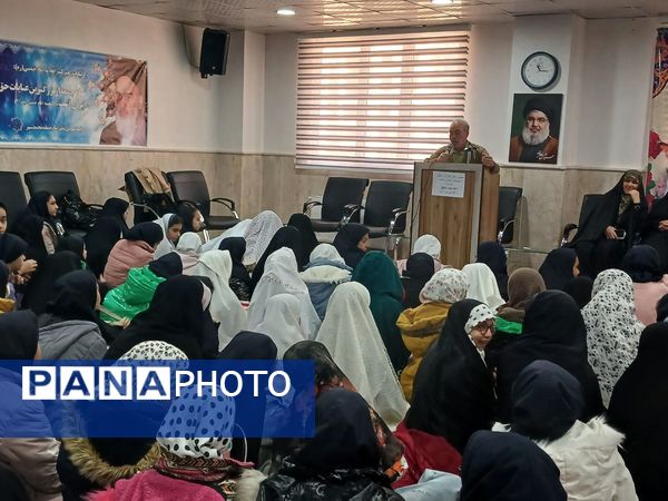 برنامه رویش آدینه با حضور دبستان دخترانه امام مهدی۲  در محمدشهر کرج