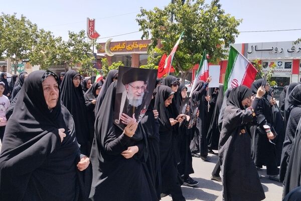 مراسم تشییع نمادین رهبر شهید انقلاب در دلیجان 