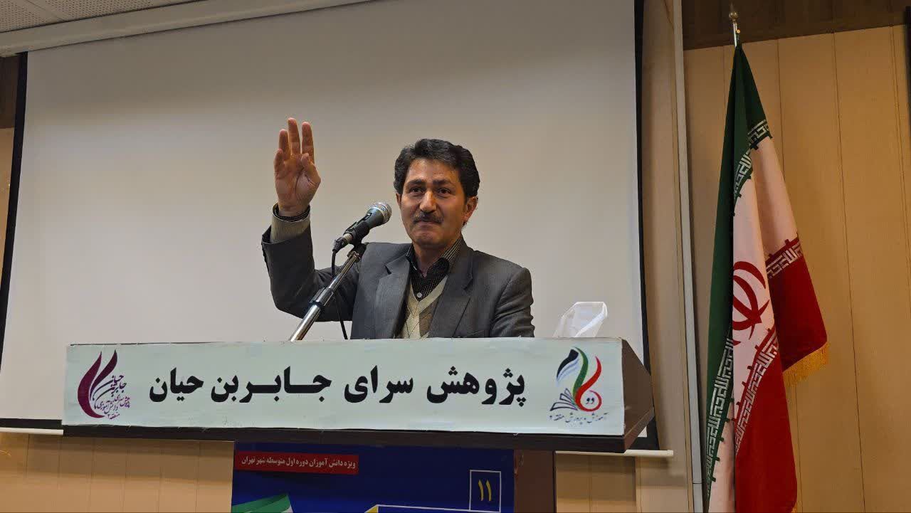 سعدی؛ آموزگار حکمت و انسانیت در آیینه‌ی زمان