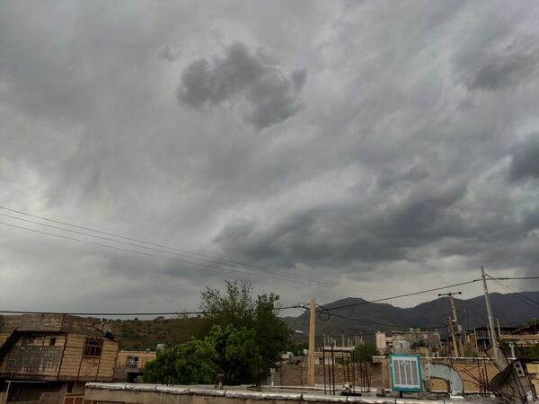 میانکوه در این روز‌ها همچون نگینی سبز می‌درخشد
