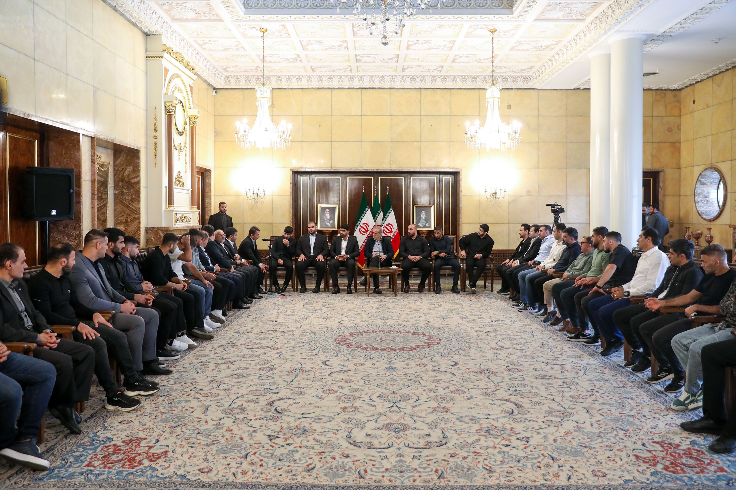 تسلیم شدن در وجود ما نیست / ورزشکاران با رفتار و منش‌ خود می‌توانند الگوی جوانان کشور باشند