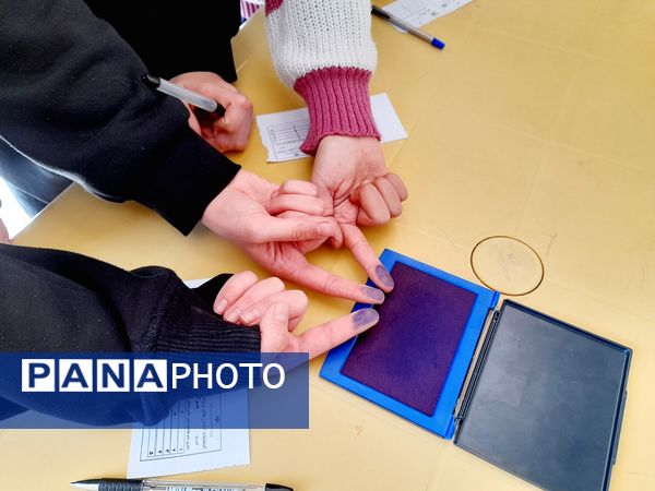 انتخابات شورای دانش‌آموزی در دبیرستان علی افشارنژاد ناحیه ۶ مشهد