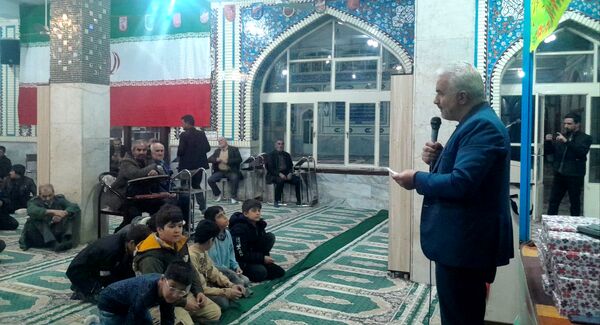 وقتی دانش‌آموزان میزبان جشن دهه فجر می‌شوند