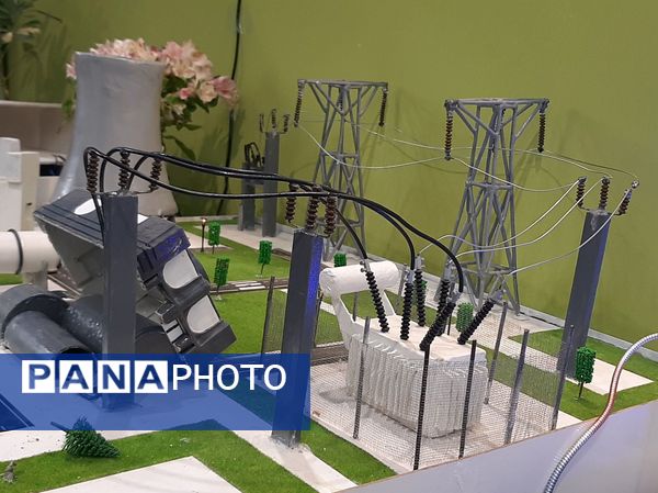 روز دوم نمایشگاه پژوهش و فناوری همزمان با هفته پژوهش در مشهد 