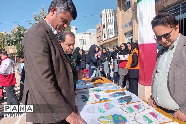نواخته شدن زنگ هفته پدافند غیرعامل در مدرسه بشری لردگان
