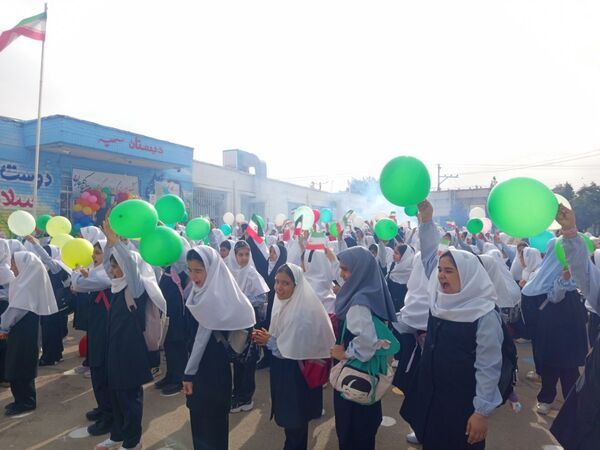 مراسم آغاز سال تحصیلی در مدرسه سمیه