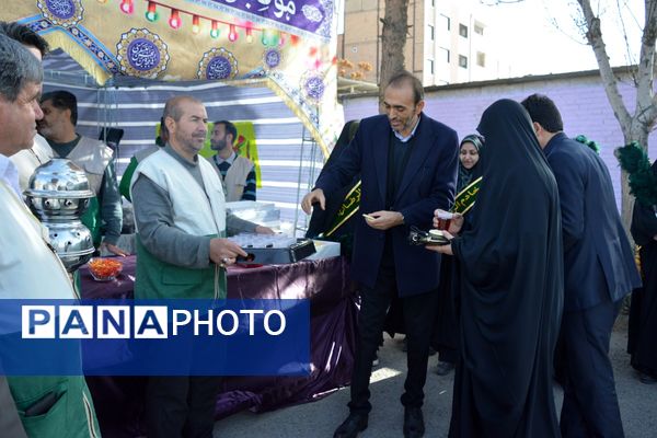 عطر رضوی در جشن نیمه شعبان مدرسه حکمت