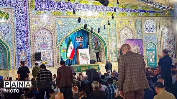 نماز جمعه عبادی و سیاسی در مصلی یاسوج