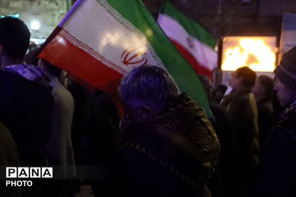 احیا در اولین شب قدر و هشتمین شب مراسم شهادت قائد امت آیت الله خامنه ای 