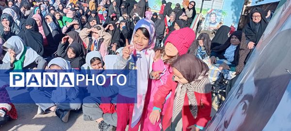 حضور پر رنگ کودکان در جشن باستانی چله خرد کاشمر