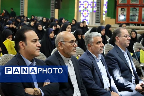 اختتامیه جشنواره فرهنگی هنری بیعت در غربت در یزد