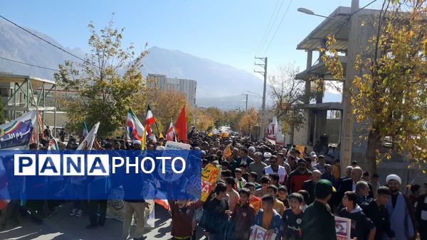 گرامیداشت یوم‌الله ۱۳ آبان در شهر سی‌سخت با حضور پرشور مردم 
