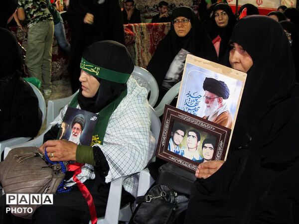 مراسم گرامیداشت آقای شهید ایران و یادبود شهدای شهرستان فلاورجان در اردوگاه شهید بهشتی اصفهان