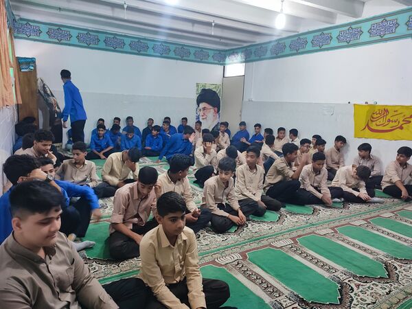 آموزش پیشگیری‌های اجتماعی در دبیرستان پسرانه جزیره بوموسی 