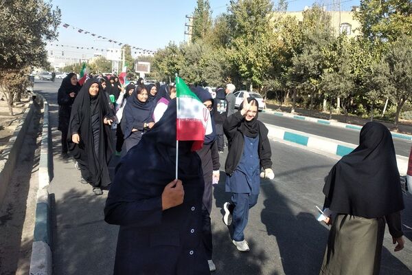 طنین غیرت و بیداری نسل نو در برابر استکبار