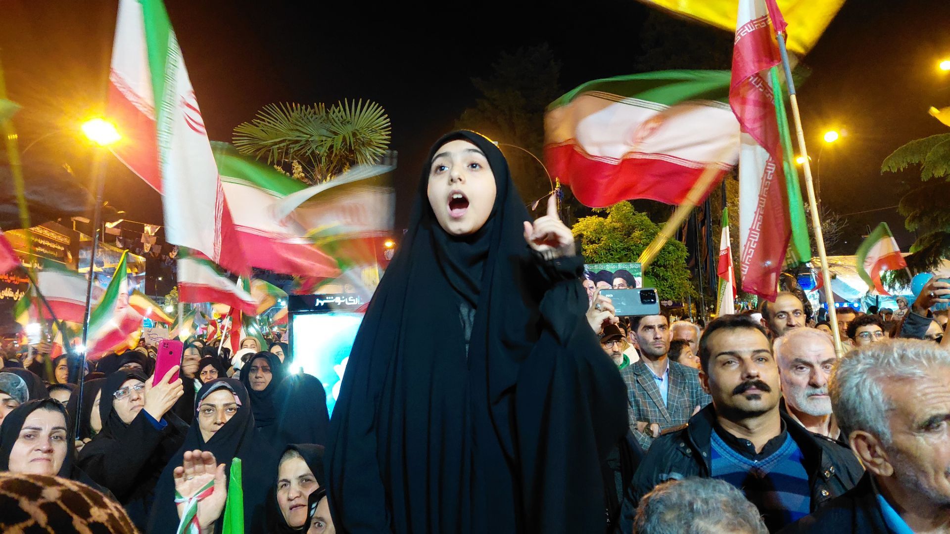 تا پای جان برای ایران می‌ایستیم 