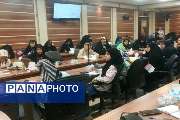 آخرین جلسه دوره آموزشی مجری شو