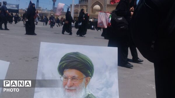 تشییع تاریخی رهبر شهید مسلمانان جهان در مشهد
