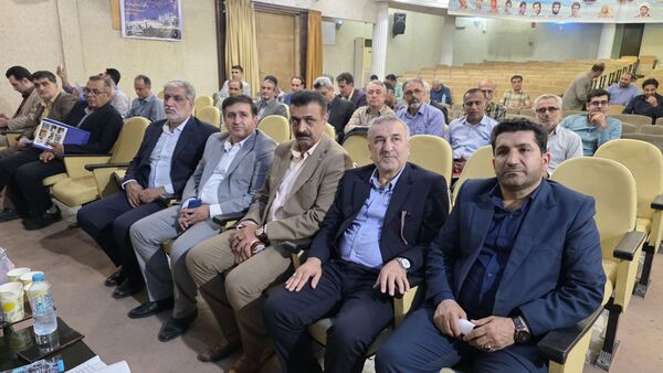 جلسه فصلی مدیران دوره دوم متوسطه قائمشهر