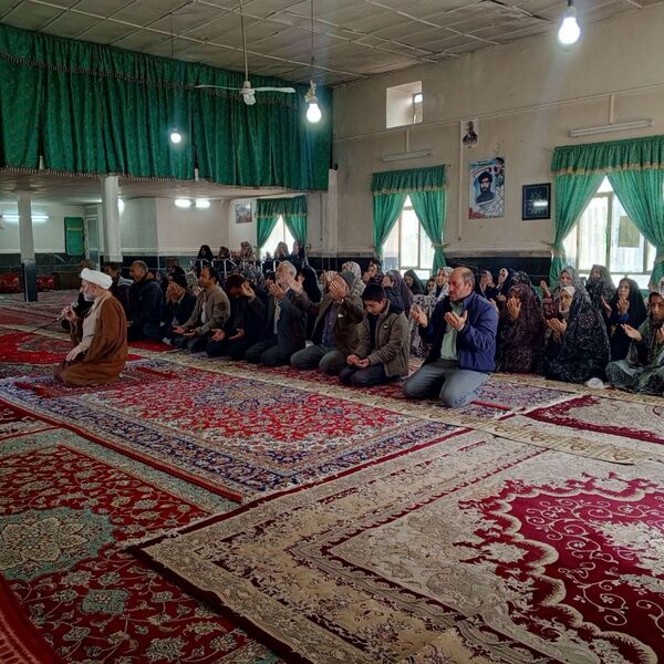 اقامه باشکوه نماز عید سعید فطر در روستای گزکوه 