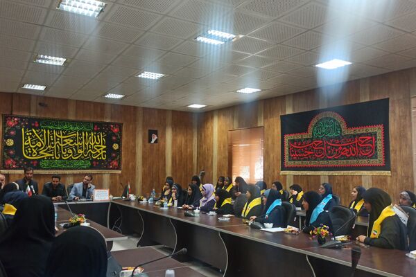 نشست صمیمی قائم‌مقام سازمان دانش‌آموزی کشور با رؤسای شورای دانش‌آموزی شیراز