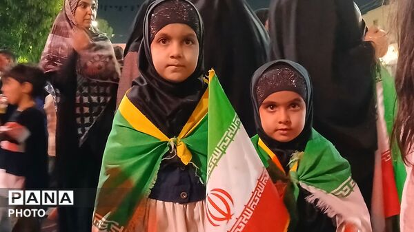 گوش به فرمان رهبریم