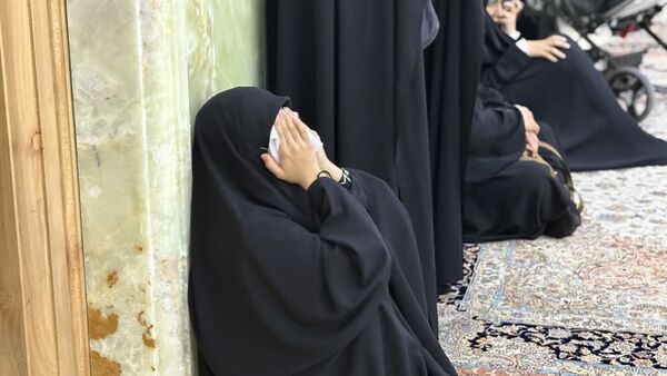 آیین غبارروبی حرم حضرت معصومه(س) با حضور بانوان طلبه