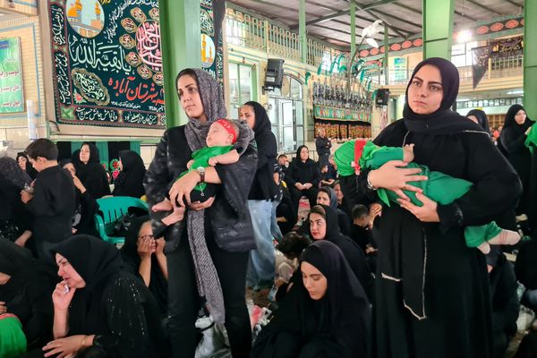 همایش شیرخوارگان حسینی شهرستان آباده