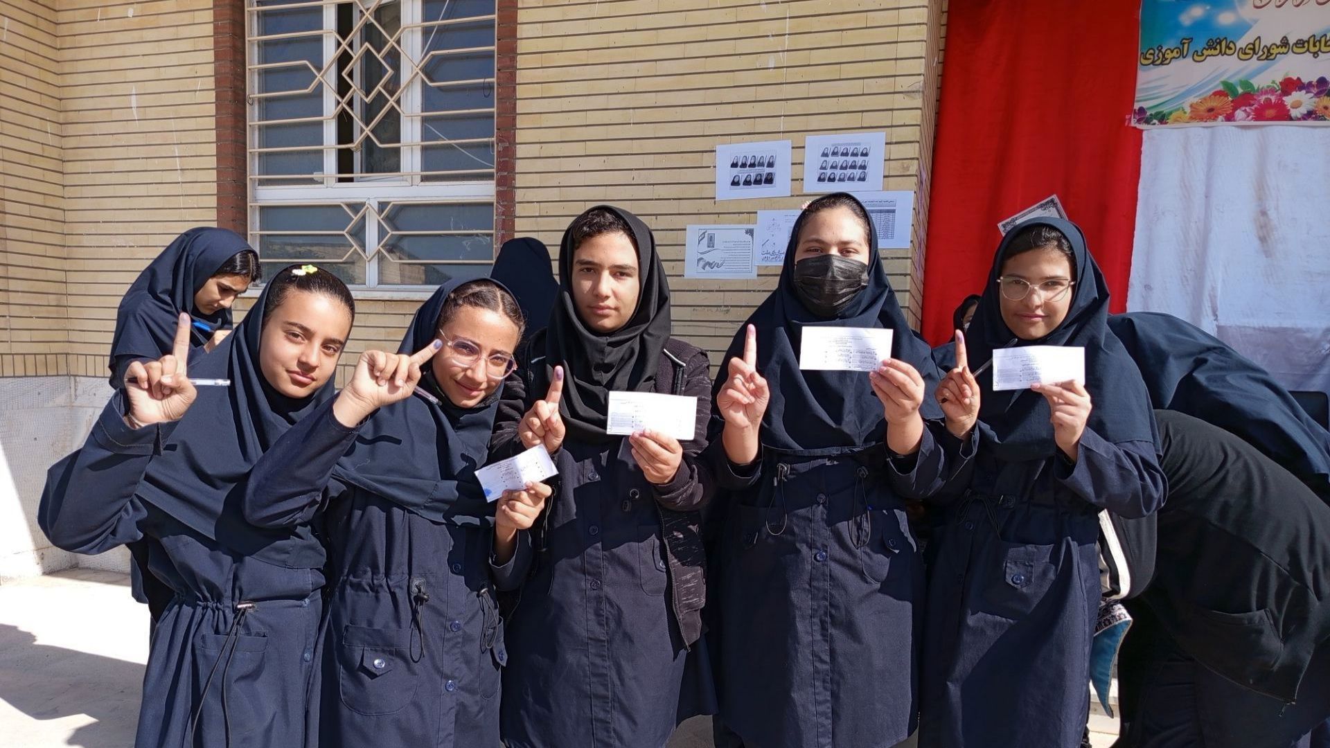 انتخابات شورای دانش‌آموزی در کیار